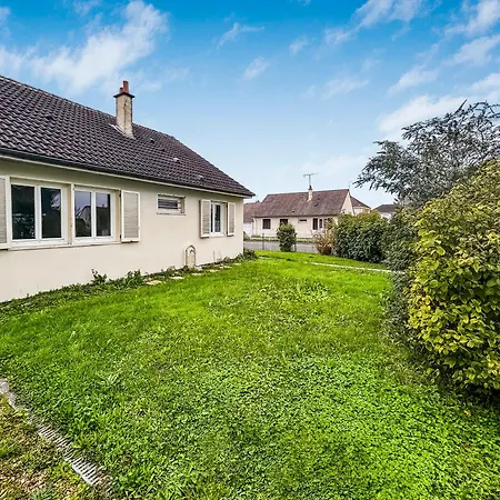 Dom wakacyjny Maison Lumineuse, Jardin Et Wi-fi Gratuit Tours