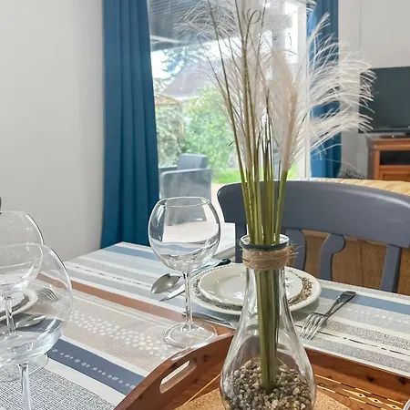 Maison Lumineuse, Jardin Et Wi-fi Gratuit Dom wakacyjny *