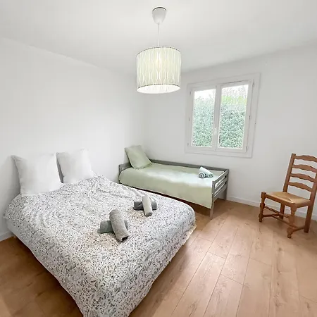 Maison Lumineuse, Jardin Et Wi-fi Gratuit Dom wakacyjny *