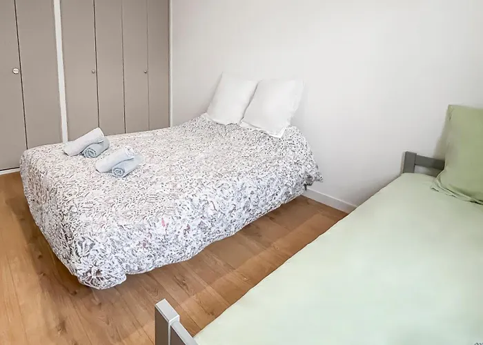 Hébergement de vacances Maison Lumineuse, Jardin Et Wi-fi Gratuit Tours