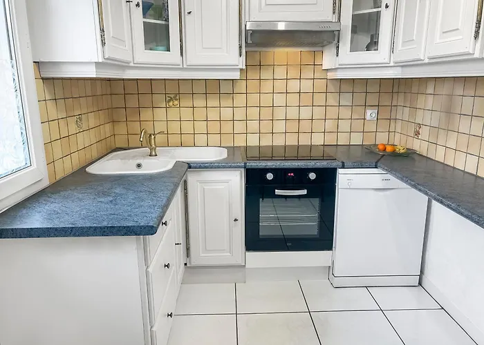 Maison Lumineuse, Jardin Et Wi-fi Gratuit