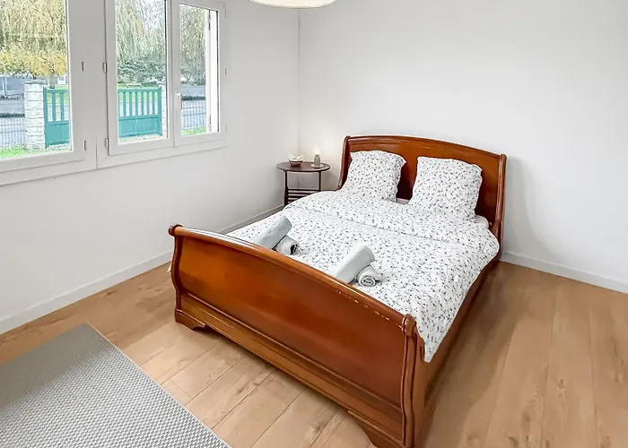 Maison Lumineuse, Jardin Et Wi-fi Gratuit 度假居 *