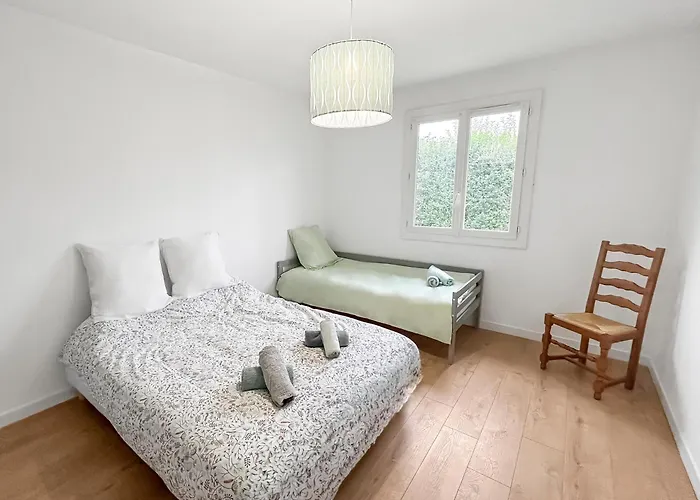 Maison Lumineuse, Jardin Et Wi-fi Gratuit Σπίτι διακοπών *